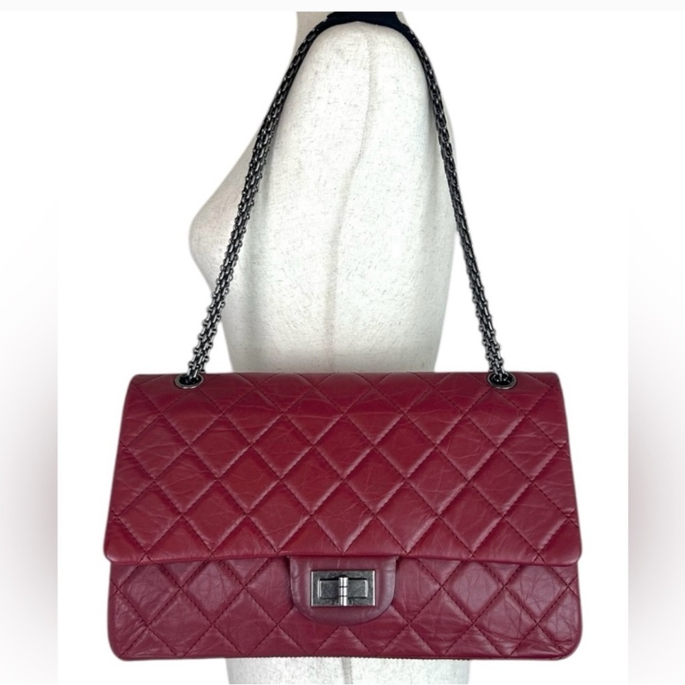 CHANEL Chanel Red Reissue 2.55 Flap Bag Quilted Aged Calfskin 227 - Picture 2 of 10